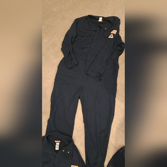 12 pieces of Nomex and Bulwark protective apparel - Picture 12 of 14